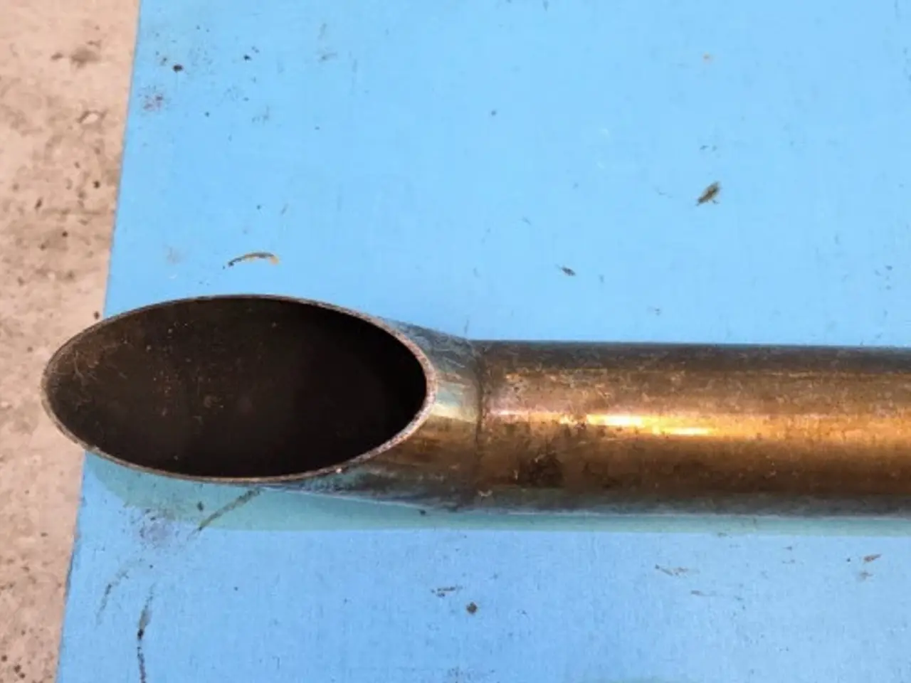 Billede 4 - Massey Ferguson 3085 Udstødningsrør 3383014M6