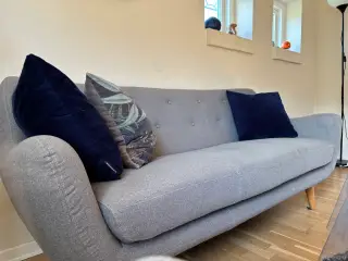 Sofa og stol sælges sammen eller hver for sig