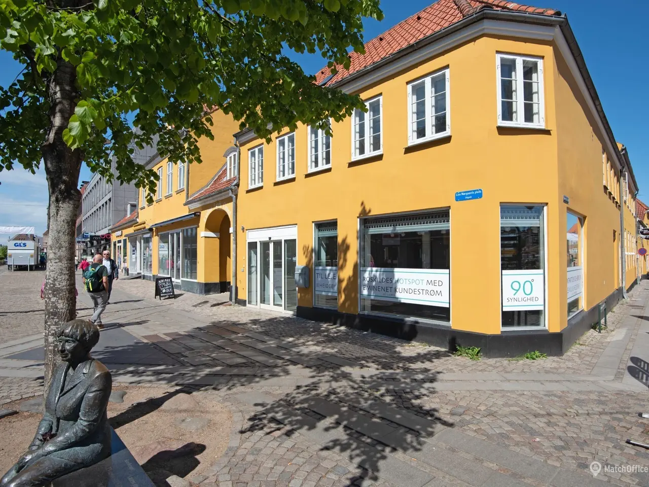 Billede 1 - Butikslejemål med yderst attraktiv beliggenhed i hjørneejendom i Roskilde Centrum