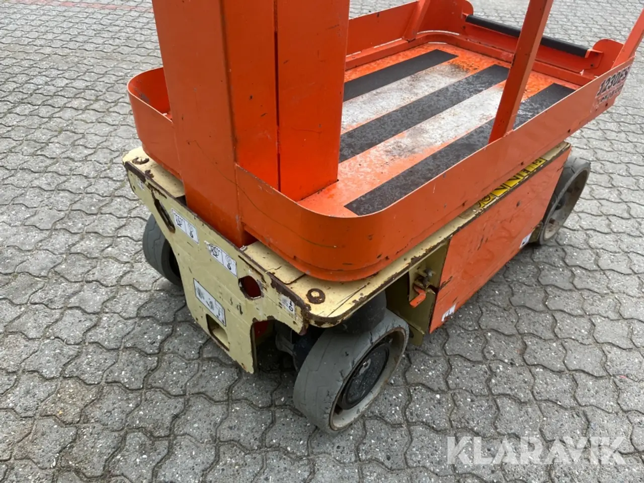 Billede 10 - Søjlelift JLG 1230ES 5.7 meter