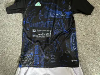 Adidas træningssæt str. M