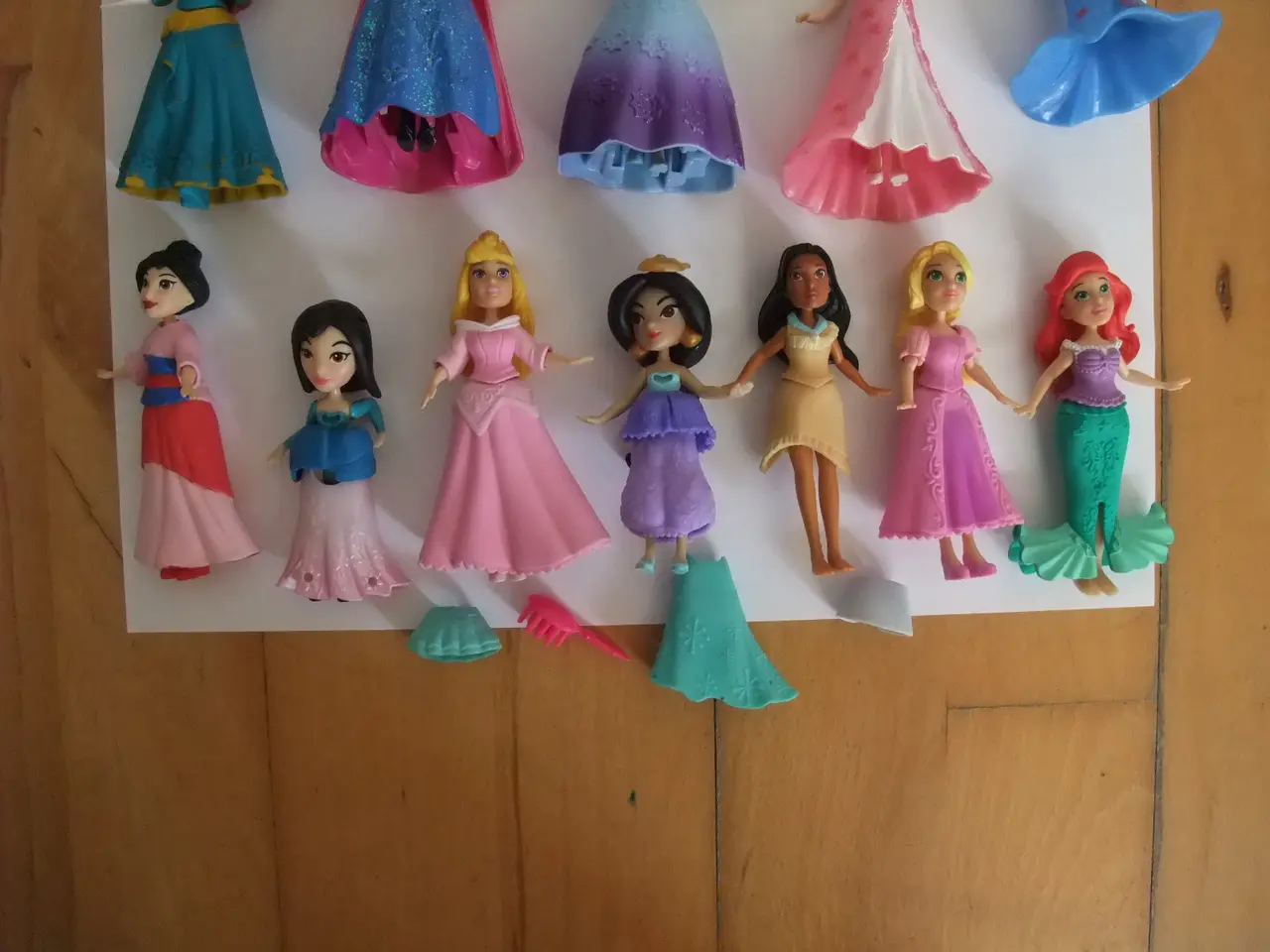 Billede 4 - Prinsesse Påklædnings Figurer/Dukker  