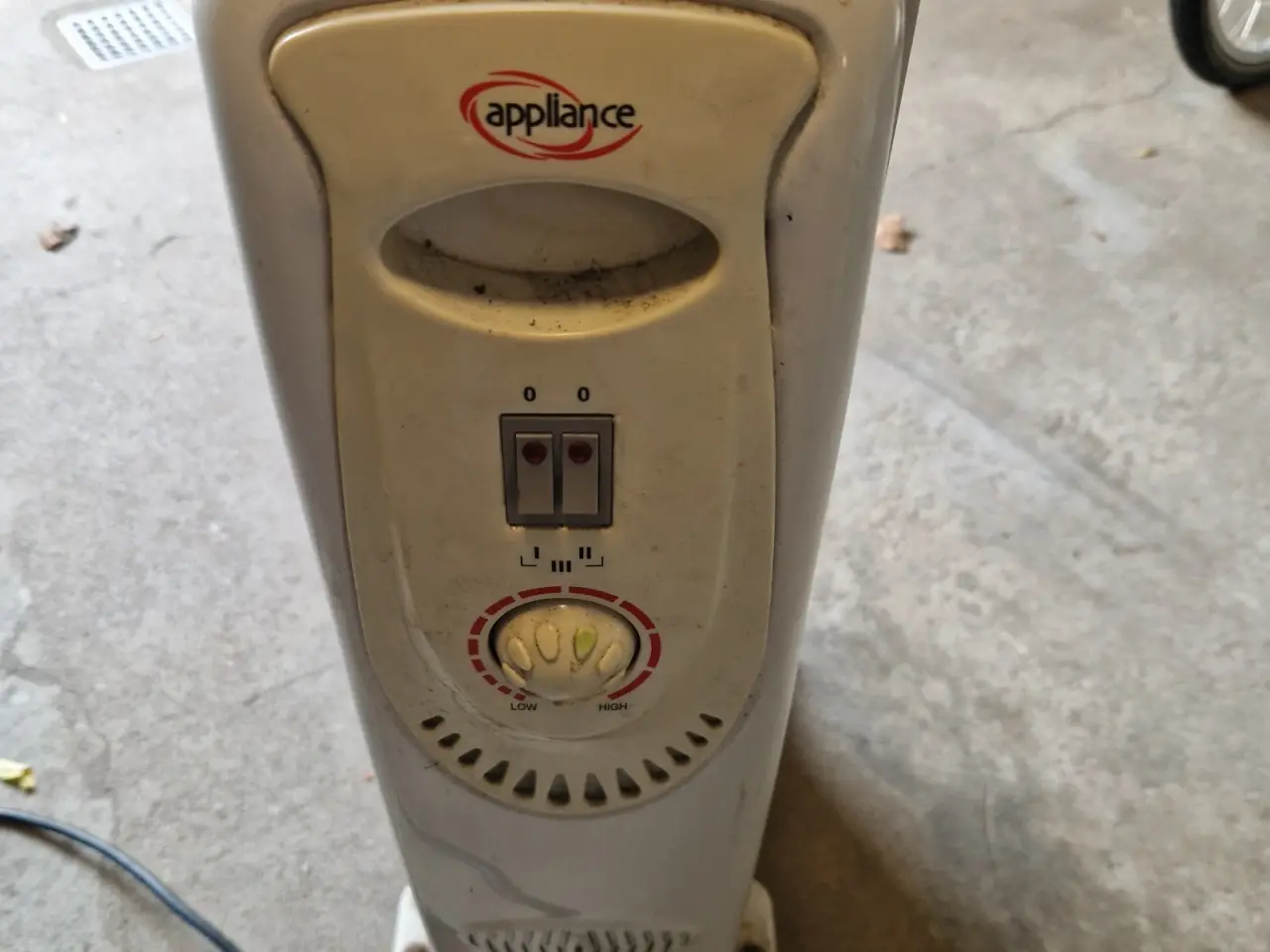 Billede 1 - Flytbar olieradiator på hjul (1500W – Appliance)