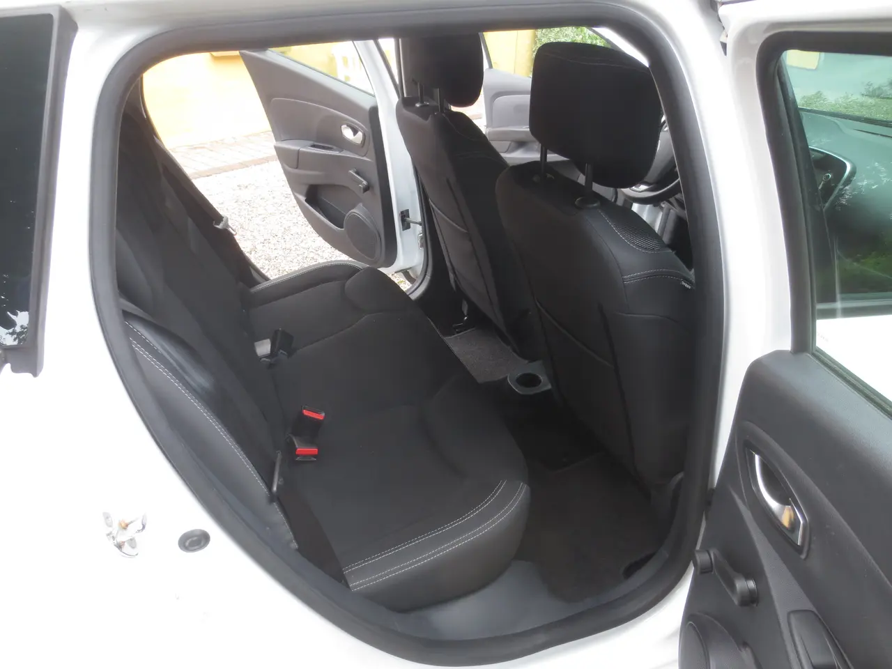 Billede 14 - Pæn Renault Ny Clio 1.5 CD St,car. År 18.