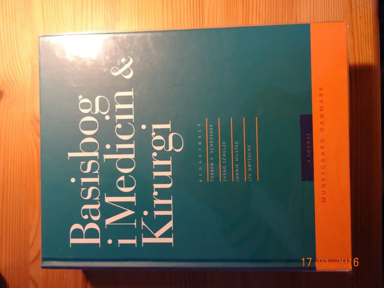 Billede 1 - Basisbog i Medicin & Kirurgi. 4. udgave