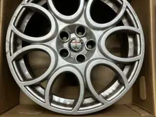 Originale Alfa Romeo Giulietta 18” alu-fælge