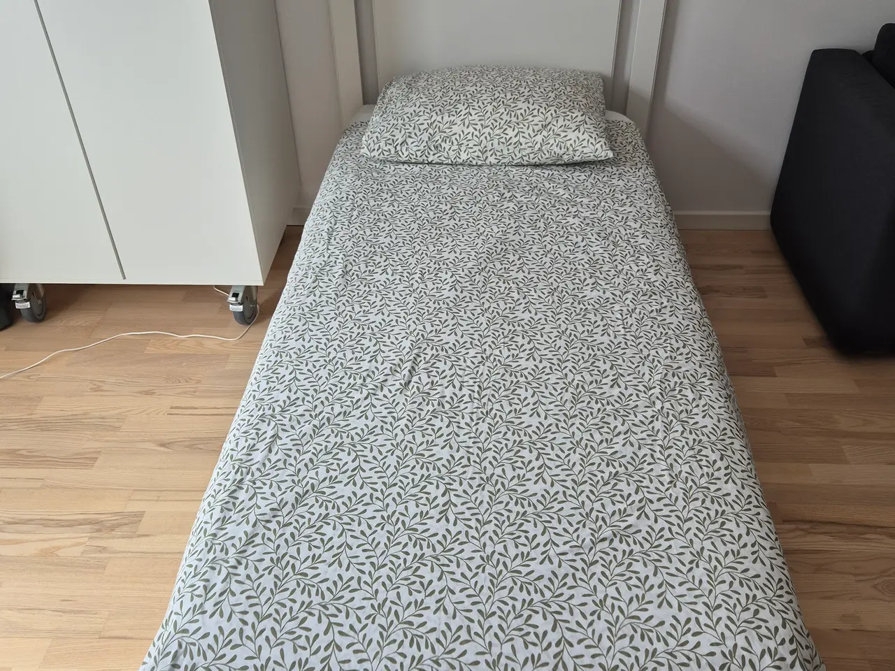 Billede 2 - IKEA SONGESAND bed 90x200 w/ 2 drawers + VESTERÖY