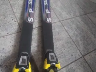 Salomon ski