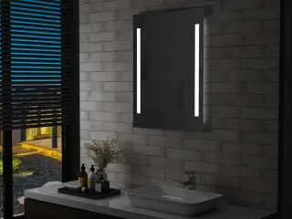 LED-vægspejl til badeværelset 60x80 cm