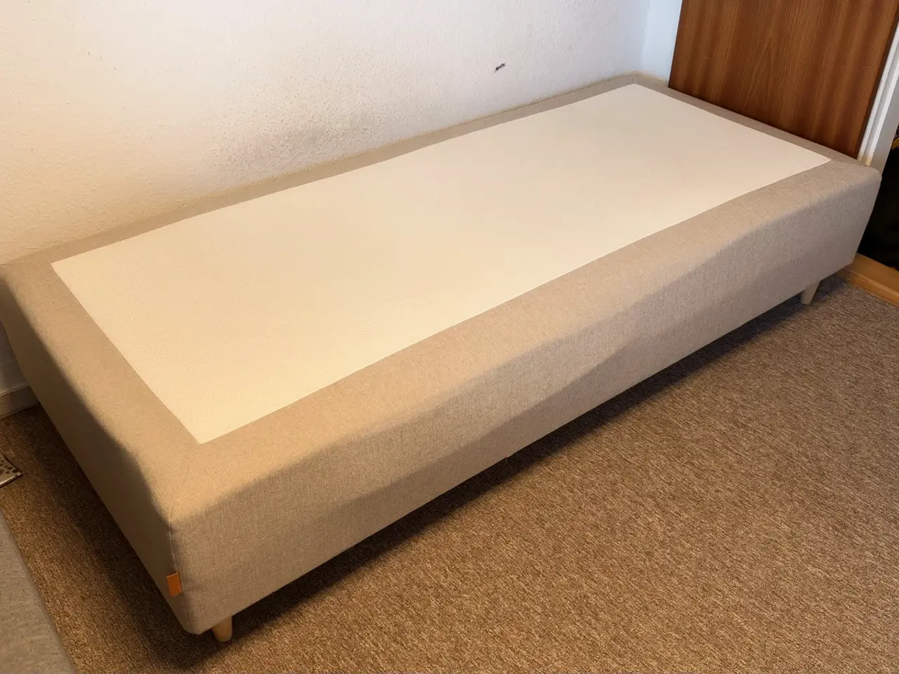 Billede 1 - Boxmadras 90x200. Næsten ny