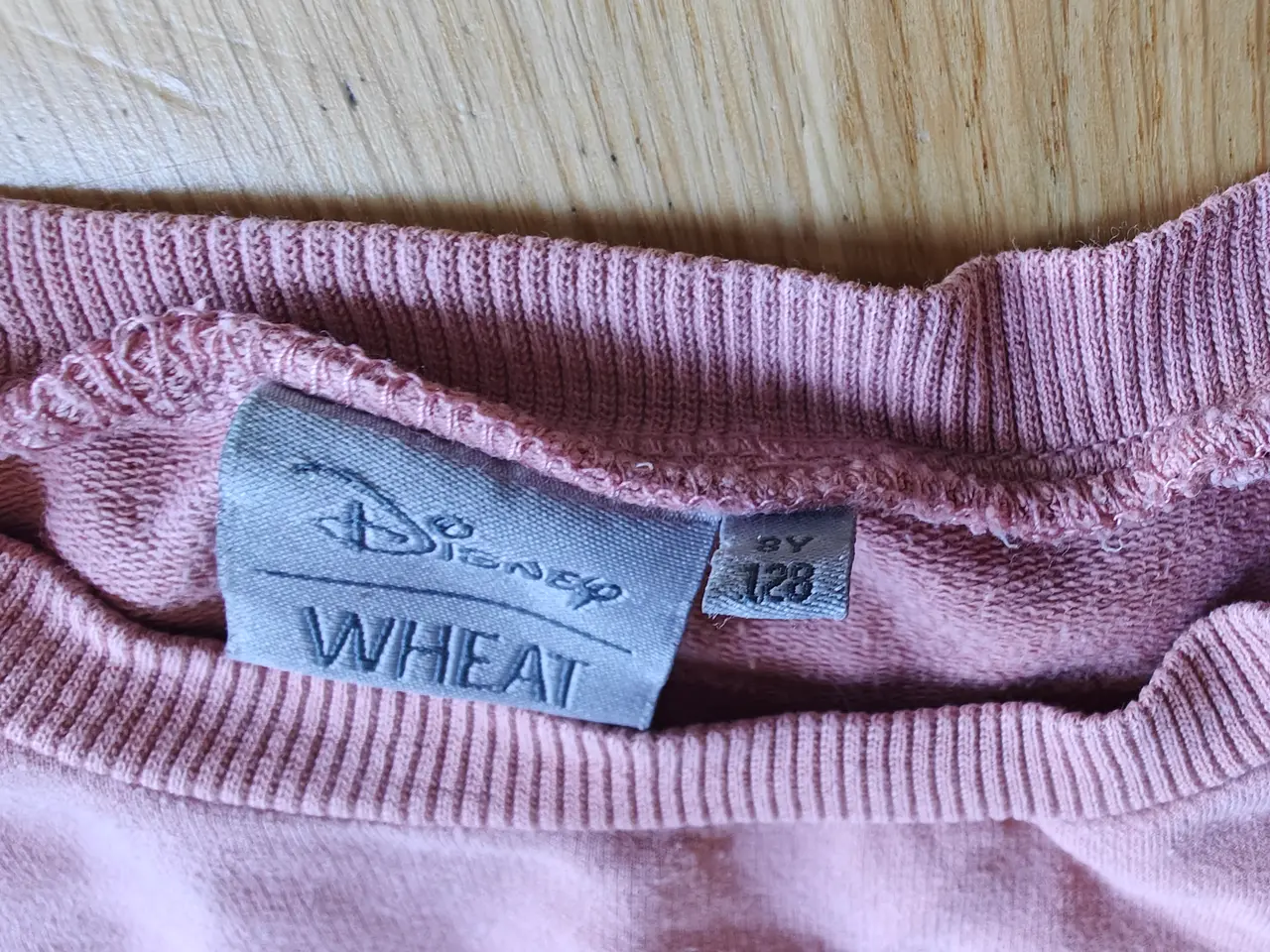 Billede 3 - Wheat Sweatshirt Disney, Pige, str. 128 cm.