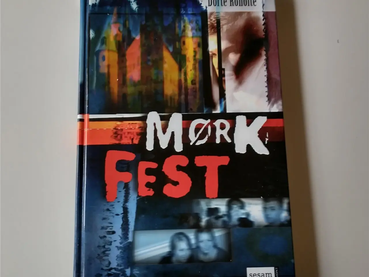Billede 1 -  Mørk fest. Af Dorte Roholte
