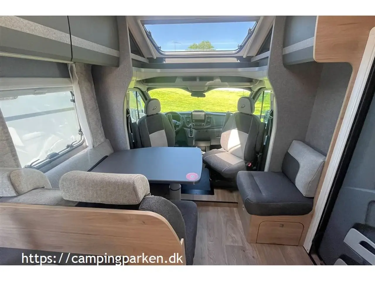 Billede 4 - 2024 - Dethleffs Just GO T7055 EB Lækker Dethleffs autocamper med enkeltsenge, automatgear og masser af udstyr