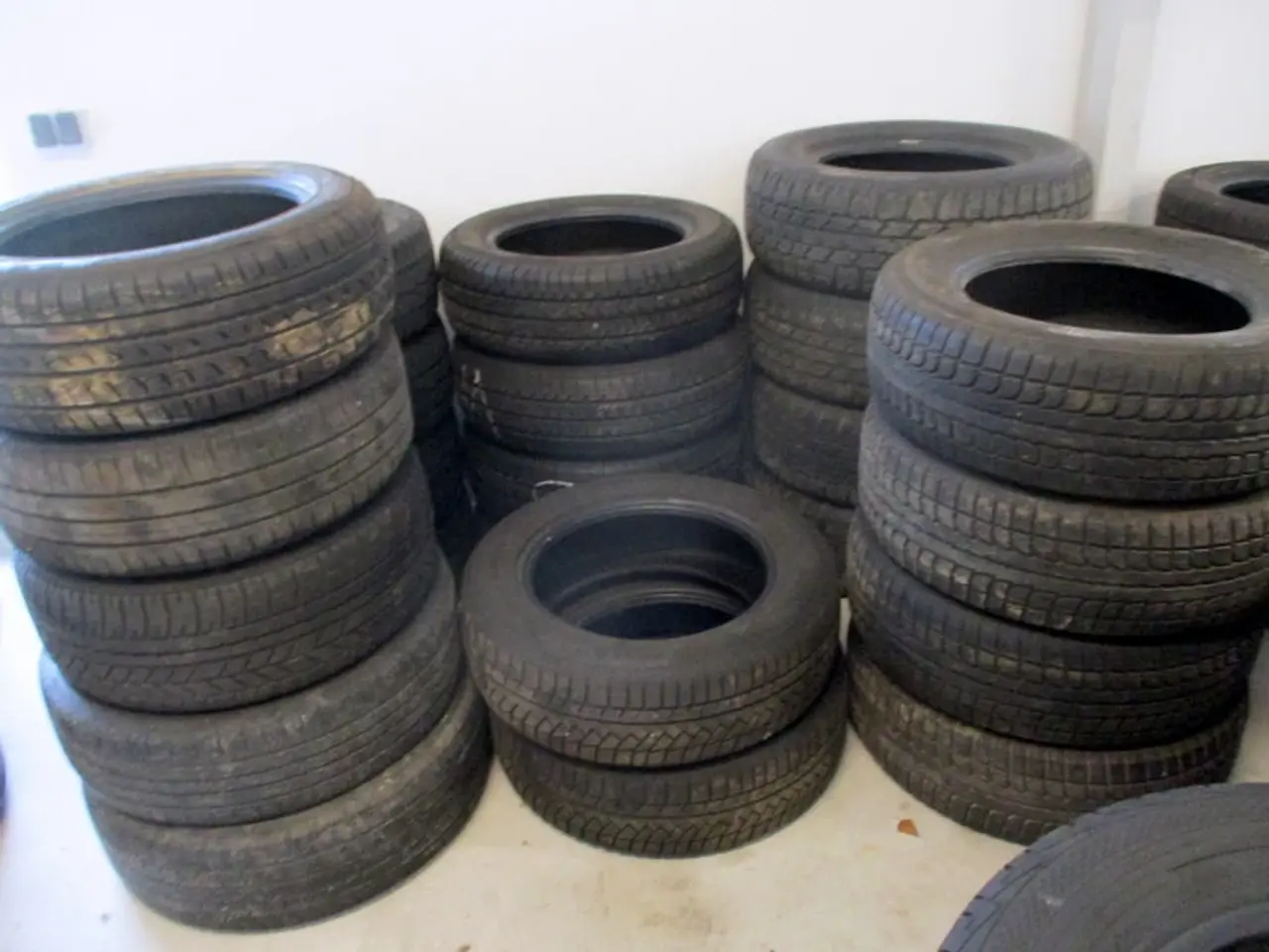 Billede 5 - 133 varevognsdæk/4X4 15"16"17"18" rest/exportsalg