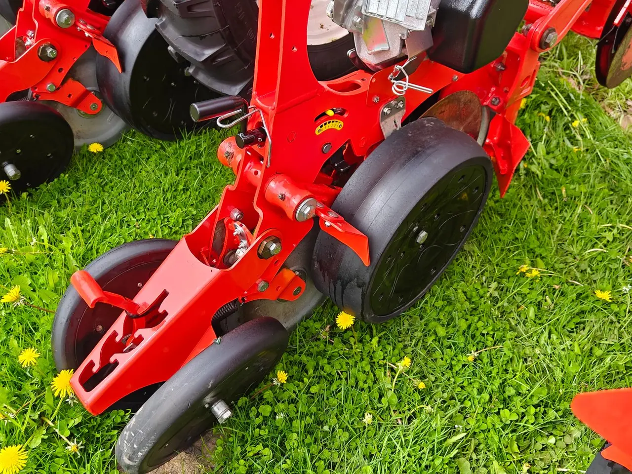 Billede 9 - Maschio Gaspardo MANTA ISOTRONIC 12-75 XL inkl. fabriksny Maschio Gaspardo Fronttank