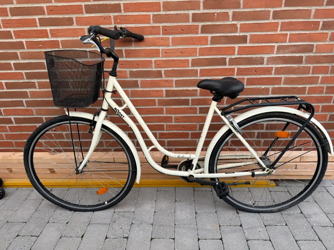Billede 1 - Klassisk bedstemorcykel 