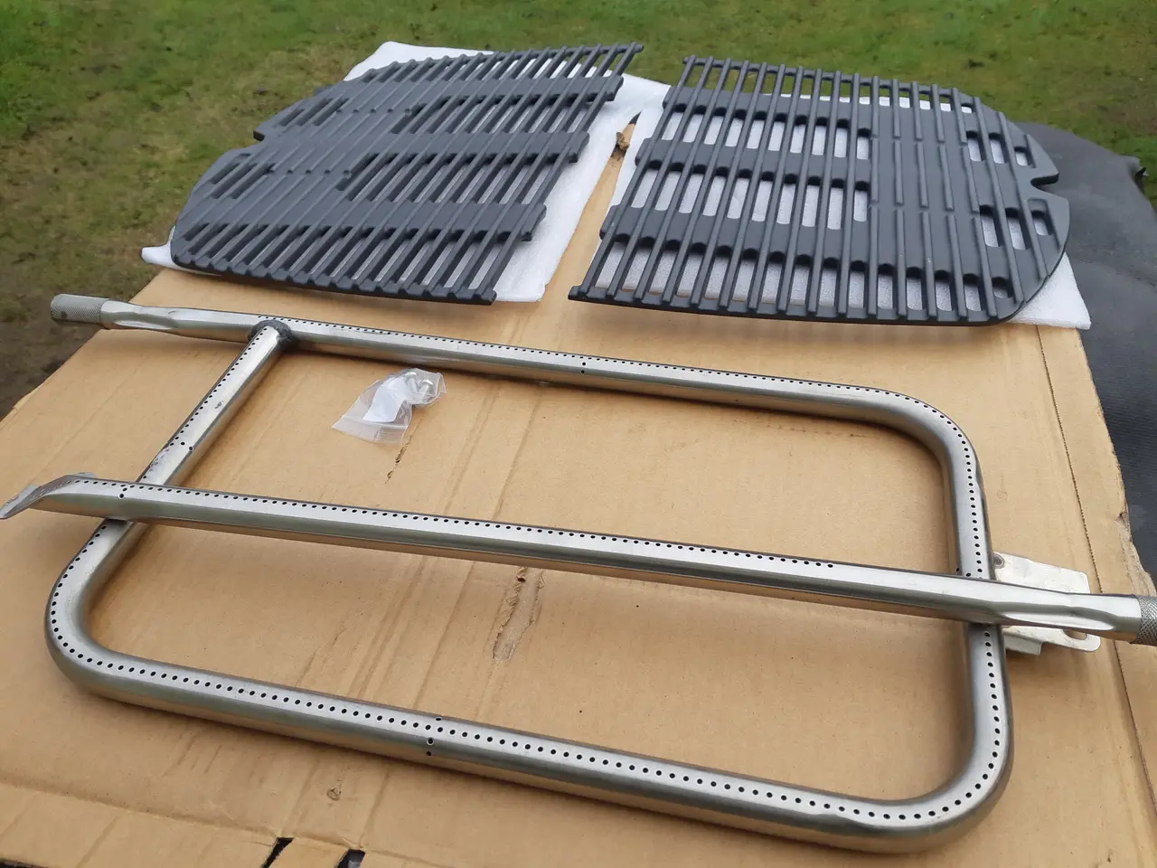 Billede 2 - Weber  gasgrill -riste og brændere Q300-3200-3000-