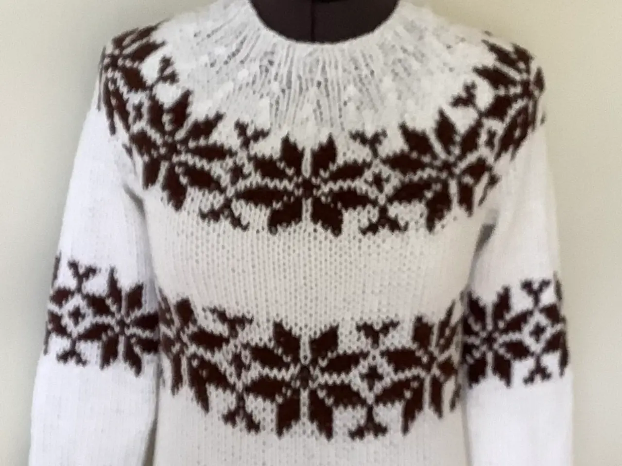 Billede 1 - Sarah Lund sweater - håndstrikket i ren bomuld