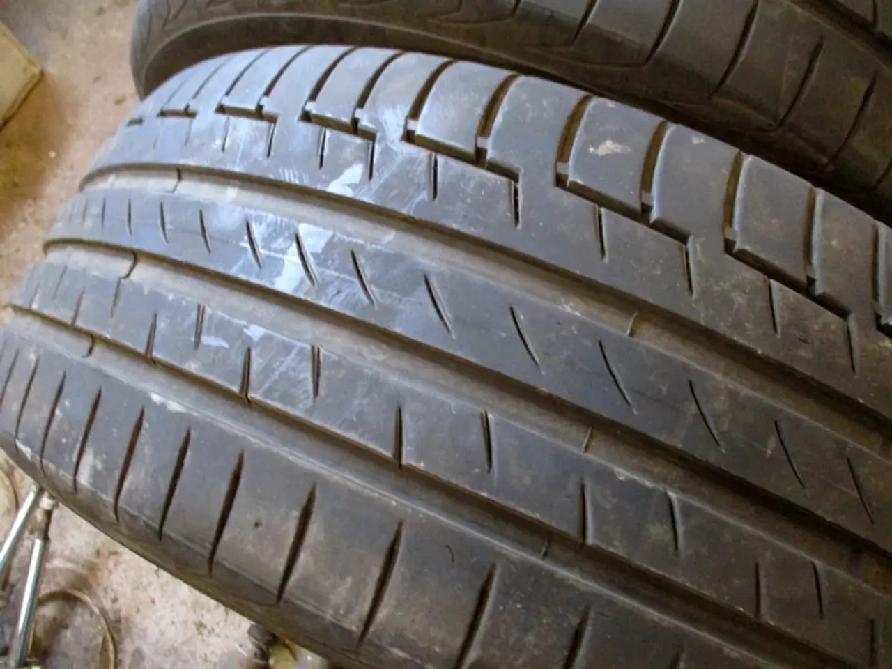 Billede 5 - 18" Continental 235/55/18" sommerdæk 4 stk.
