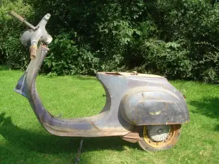 Vespa 50 cc, komplet eller ukomplet købes