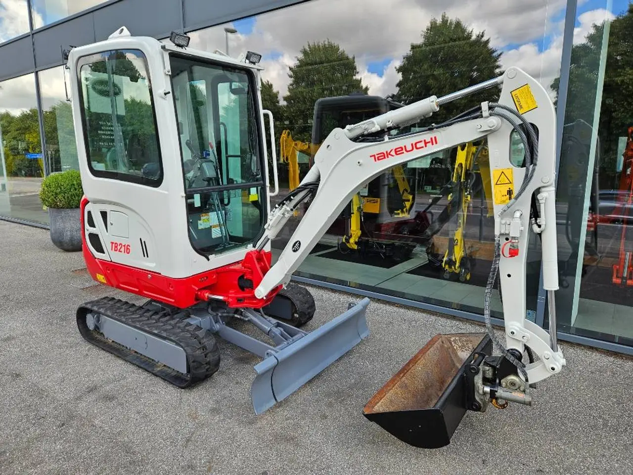 Billede 1 - Takeuchi TB 216