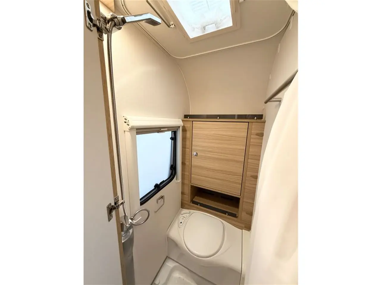 Billede 20 - 2022 - Dethleffs Camper 540 QMK D-Line   Dobbeltseng-Køjer-Gulvtemp.-Mover-Aircon-Telt