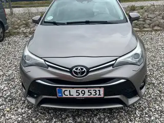 Toyota Avensis 2,0 D-4D T2 Touring Sports