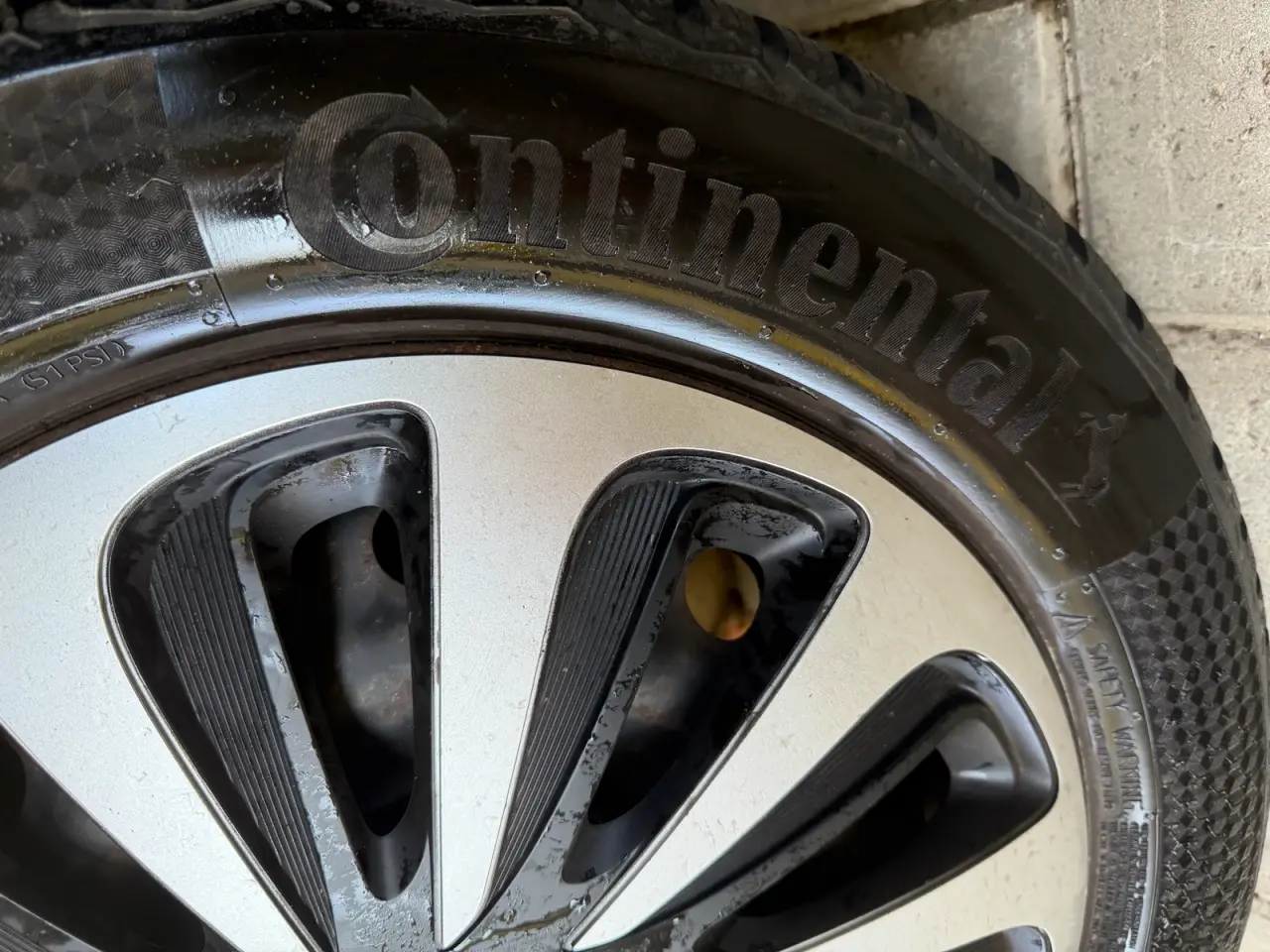 Billede 9 - 16” Originale Ford stålfælge med Conti vinterdæk