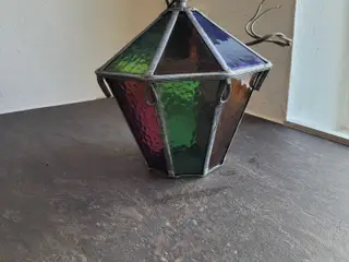 Lampe med blyindfattet glas