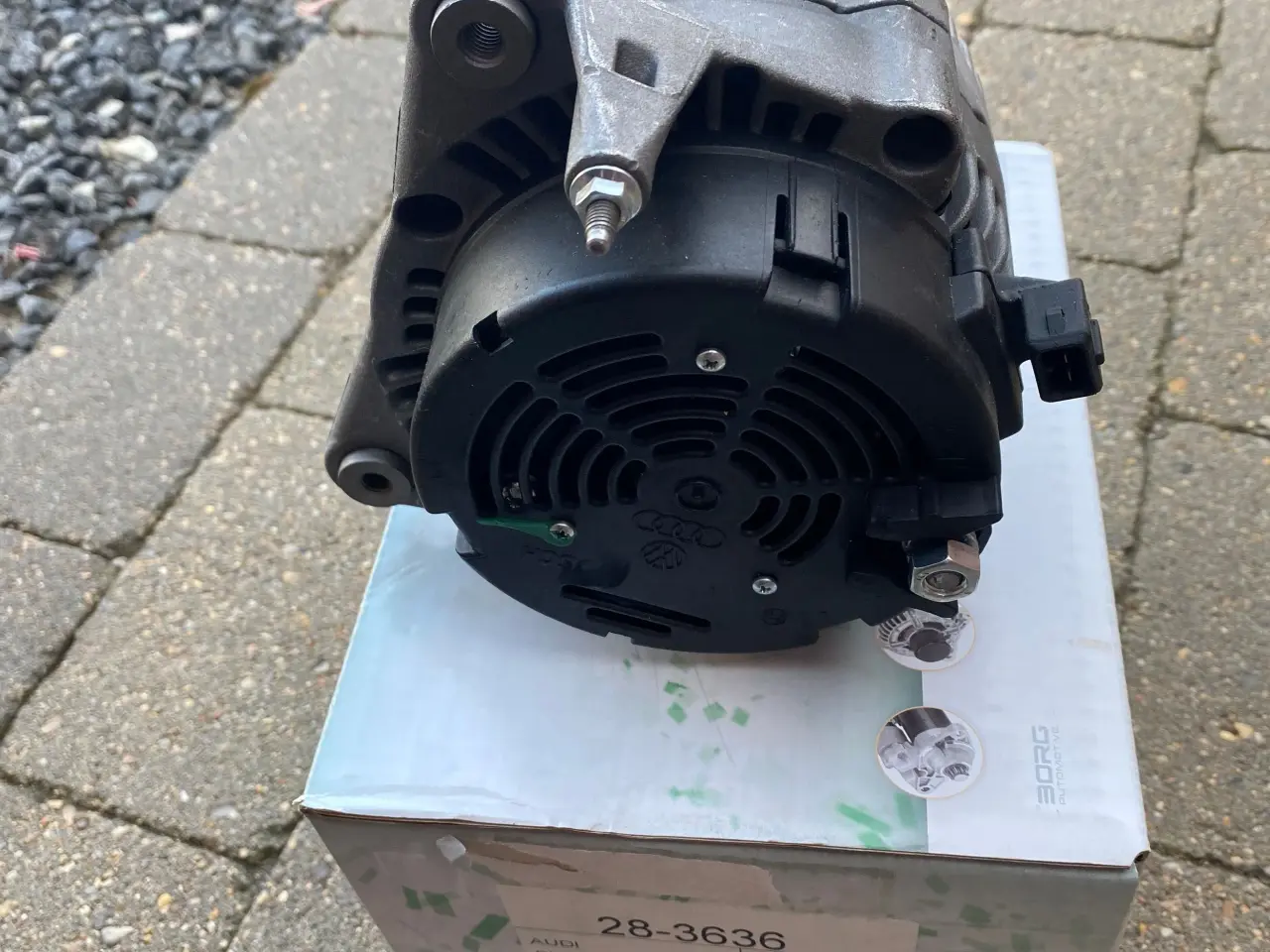 Billede 3 - Generator Audi / VW Golf III / IV / Skoda