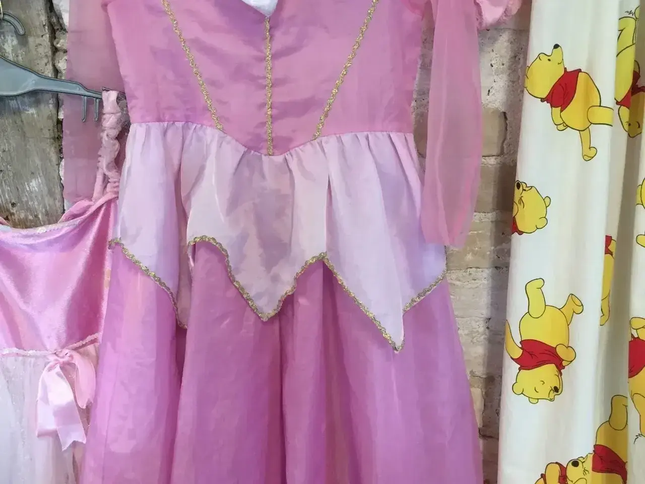 Billede 1 - Prinsesse kjole str. 4 - 6 år
