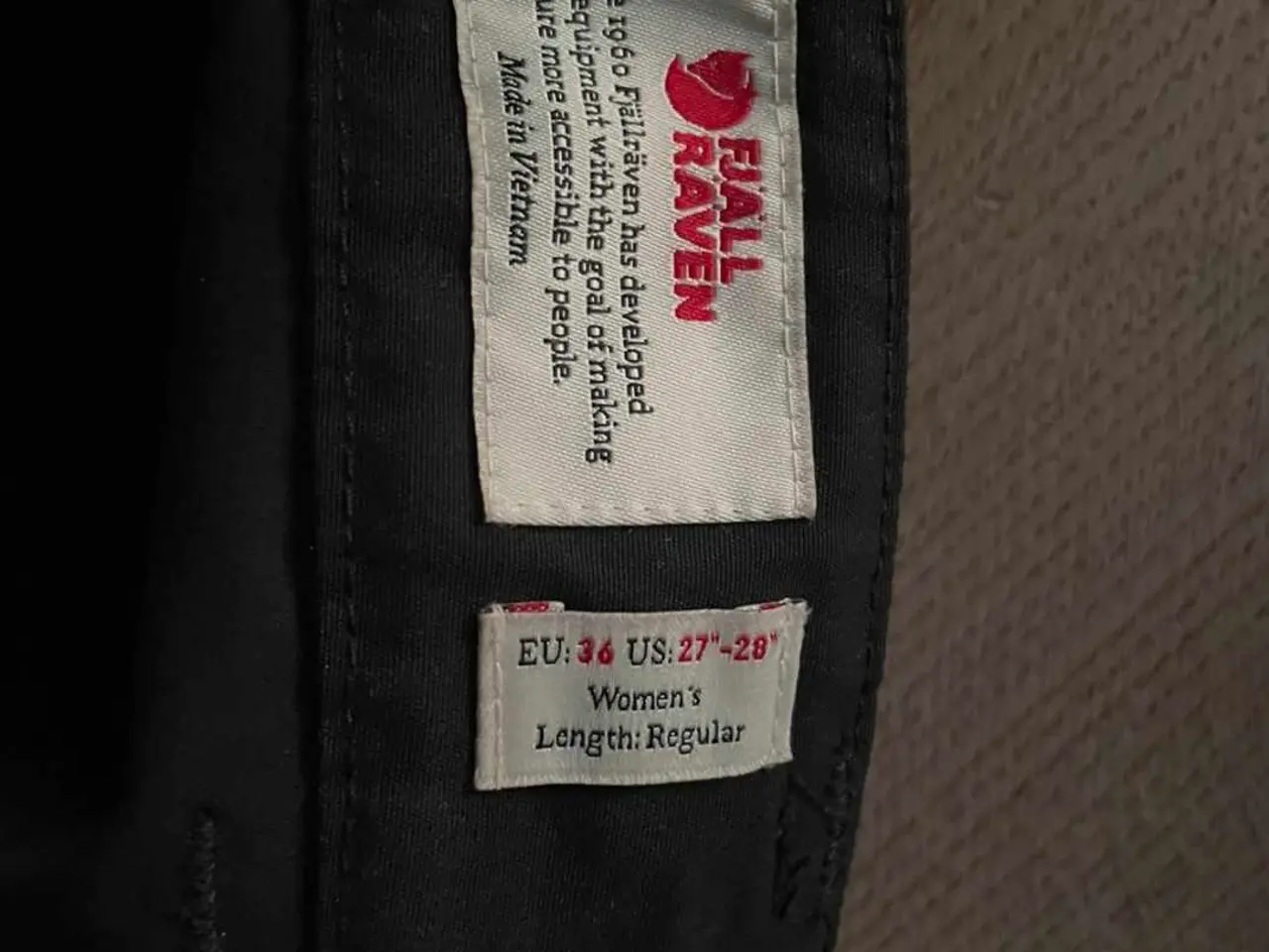 Billede 3 - Fjällräven vandre bukser.