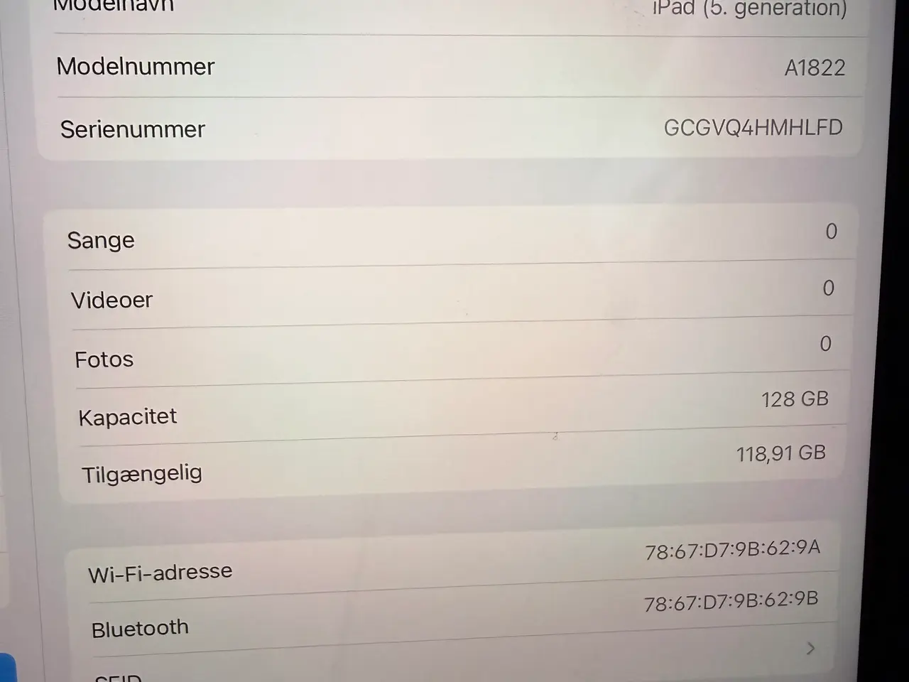 Billede 3 - Fin og velholdt iPad 5 gen. med 128 GB sælges