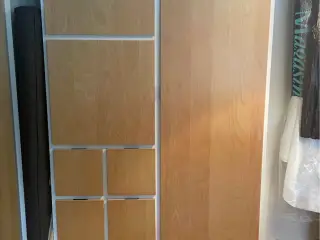Garderobeskab fra IKEA 