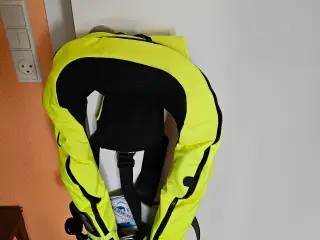 BALTIC REDNINGSVEST
