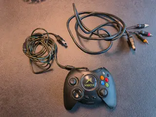 Xbox Original controller og av kabel