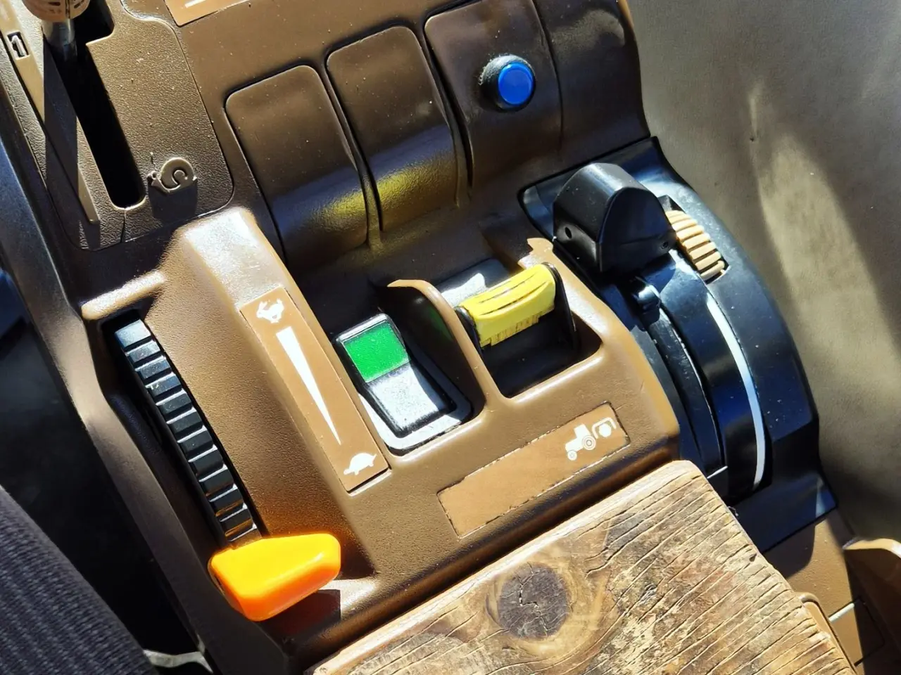 Billede 18 - John Deere 6620 / AutoPower / med frontlift / 9900 timer