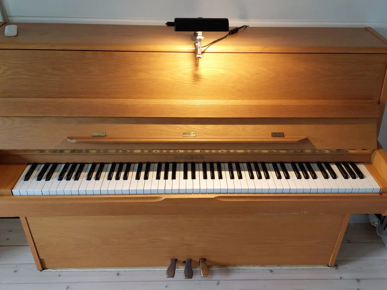Billede 1 - Opretstående Piano / Klaver
