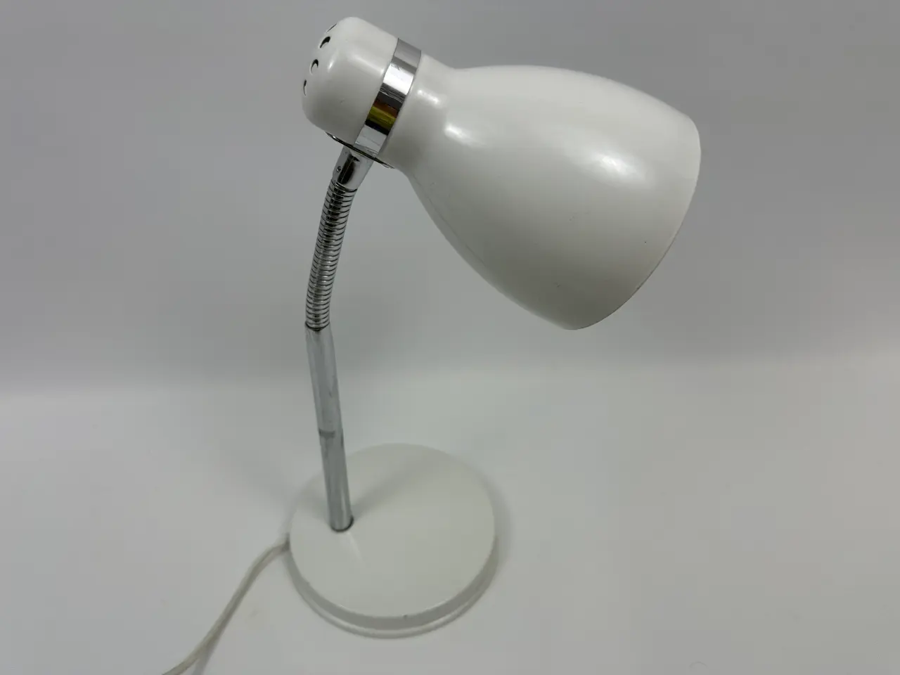 Billede 4 - Retro bordlampe, Hvid