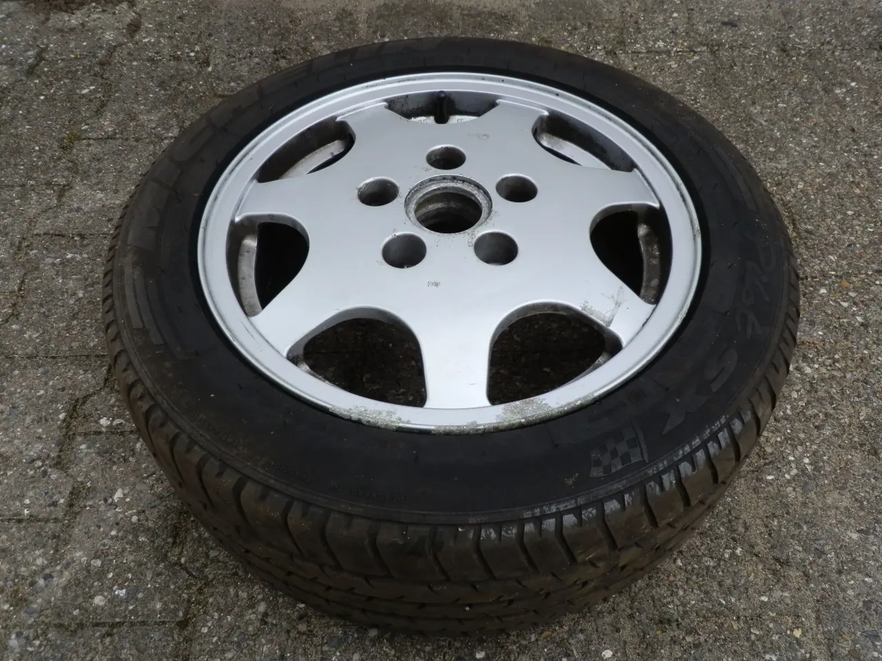 Billede 4 - Et stk. originalt 16 t. fælge til Porsche 928GT