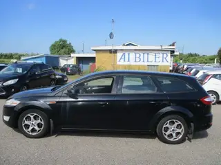 Ford Mondeo 2,0 Ambiente stc.