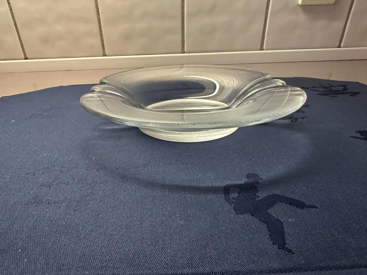 Billede 8 - Holmegaard "Lilje" fad og skål matteret glas