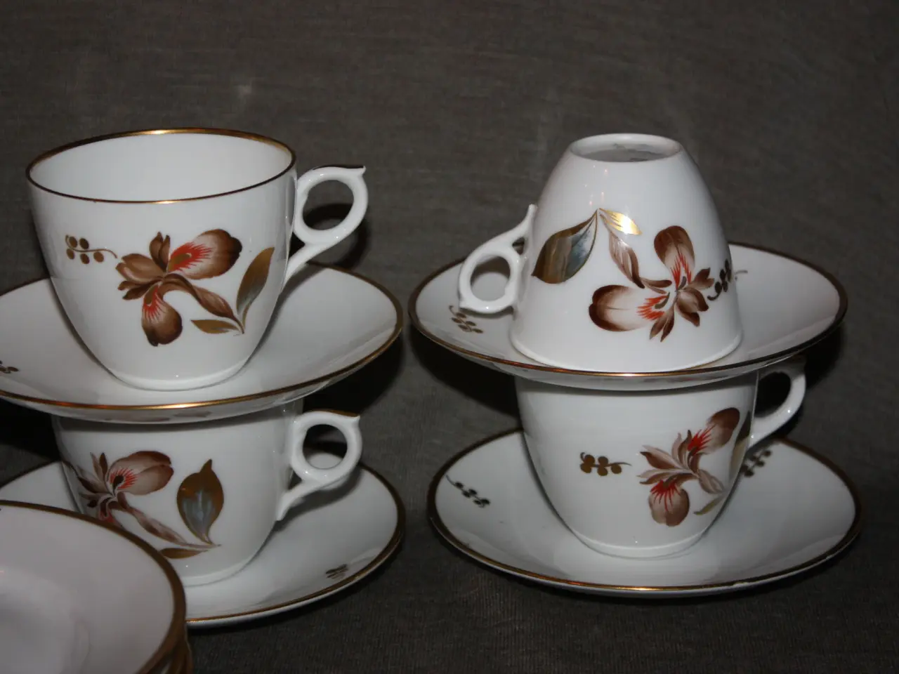 Billede 3 - Royal Copenhagen Brun Iris kopper
