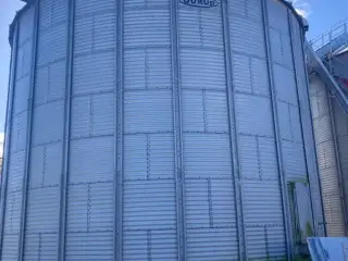 2 Stk Dan-Corn Stålsiloer sælges
