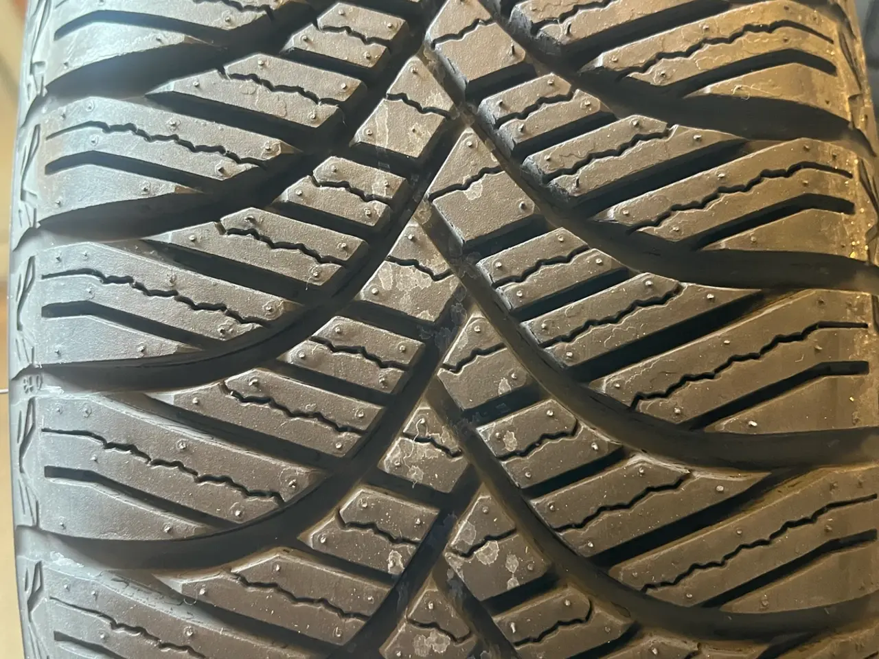 Billede 5 - Nye helårsdæk 175-65-14 VW Up.