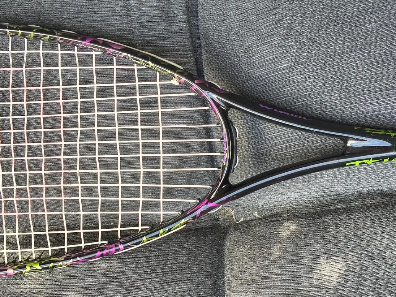 Billede 2 - WILSON TEMPEST GRAPHITE/COMPOSITE, I FLOT STAND