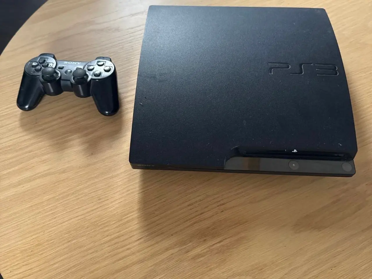 Billede 1 - Playstation 3 med 28 spil.
