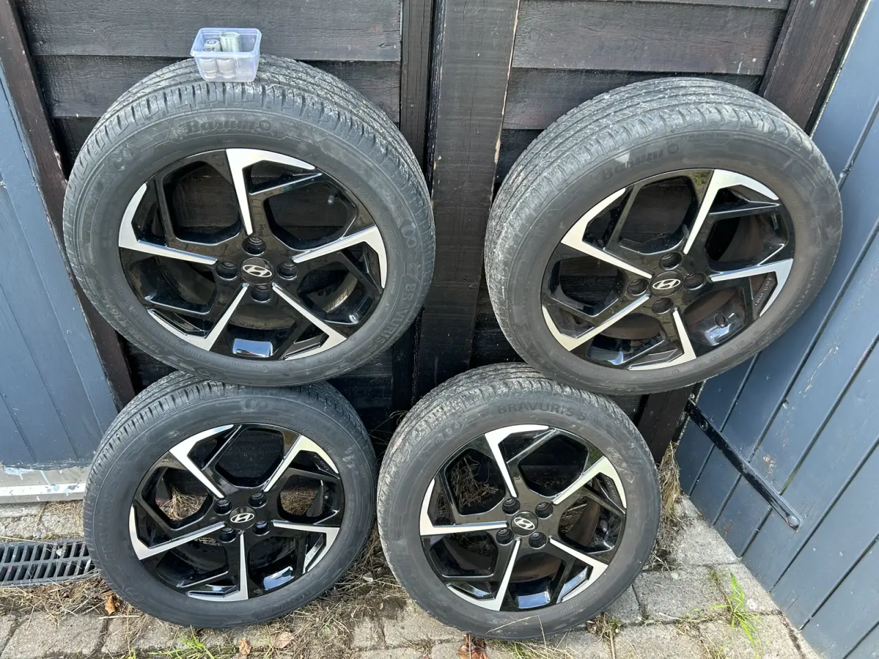 Billede 1 - 4 stk original Hyundai i20 alufælge med dæk sommer