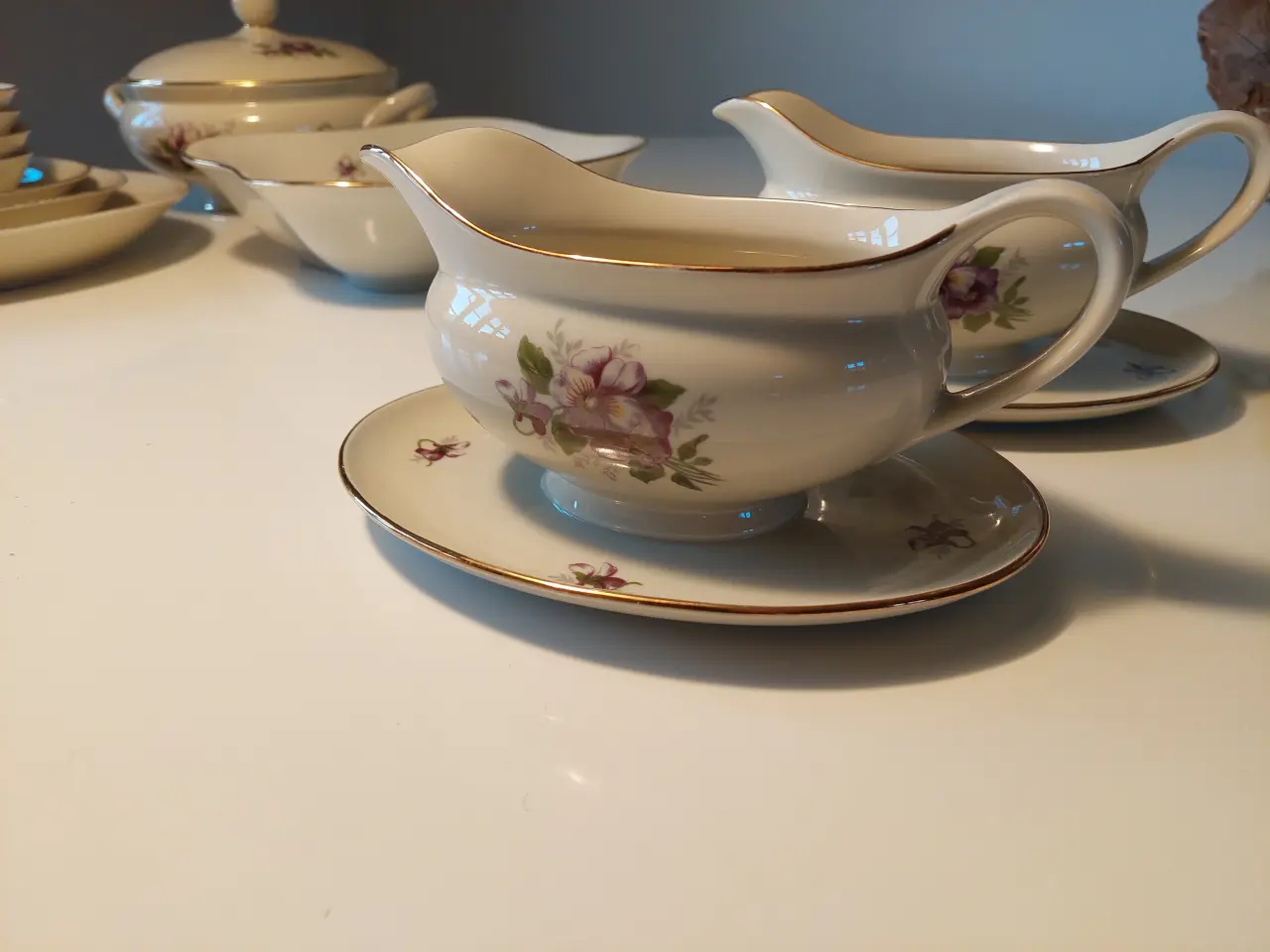 Billede 3 - Spisestel til 12 pers københavn porcelæn