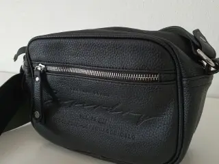 Skuldertaske mrk. Superdry